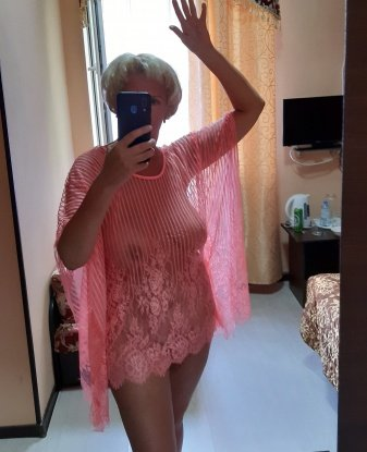 Я готова подарить тебе незабываемое удовольствие и расслабление. 🌹 Живу в самом сердце Москвы, где моменты становятся вечностью. У меня есть все, чтобы сделать твоя мечты сбываются. Мои услуги - это интимный праздник, полный сладости и взаимной страсти. Мои возможности безграничны, я готова исполнить все твои самые сокровенные фантазии. 💋 Мои фото - настоящие, я гарантирую, что увидишь меня в том же соблазнительном образе, как на фотографиях. Заинтересован? Посмотри отзывы моих довольных клиентов и позвони для незабываемой встречи. Наши секреты останутся только между нами. 🌟 Ульяна